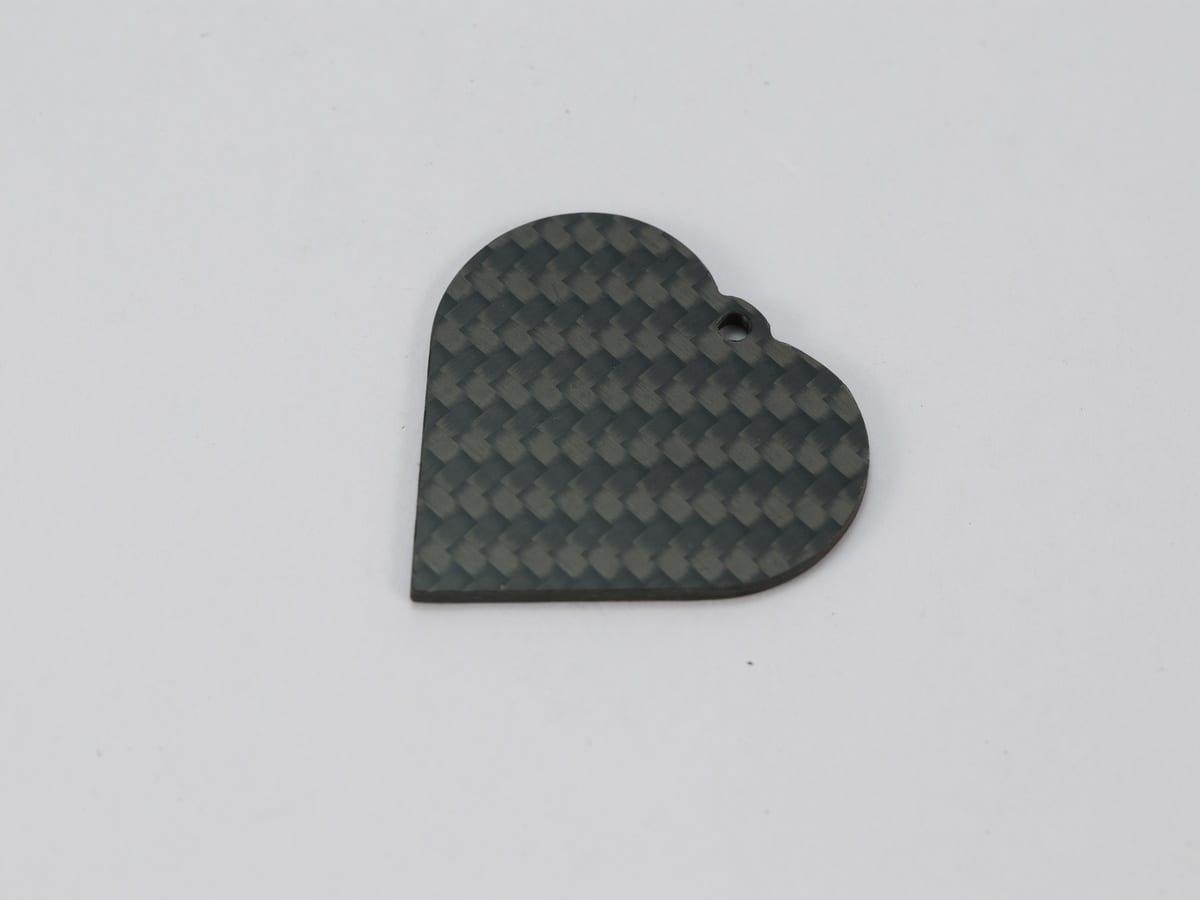 Leaf Tag – Carbon Fiber | Organic Shape — carbon fiber close-up view 2