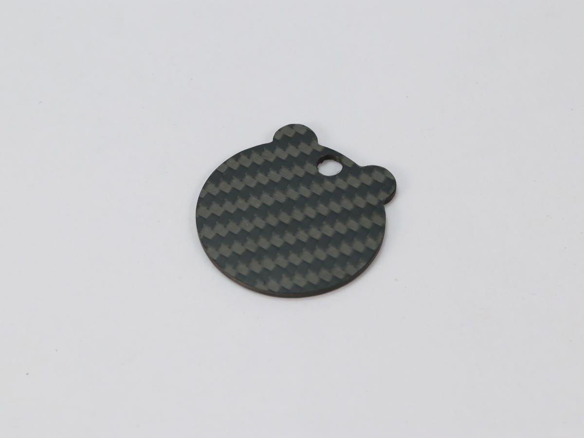 Wave Tag – Carbon Fiber | Flowing Lines — carbon fiber close-up view 3
