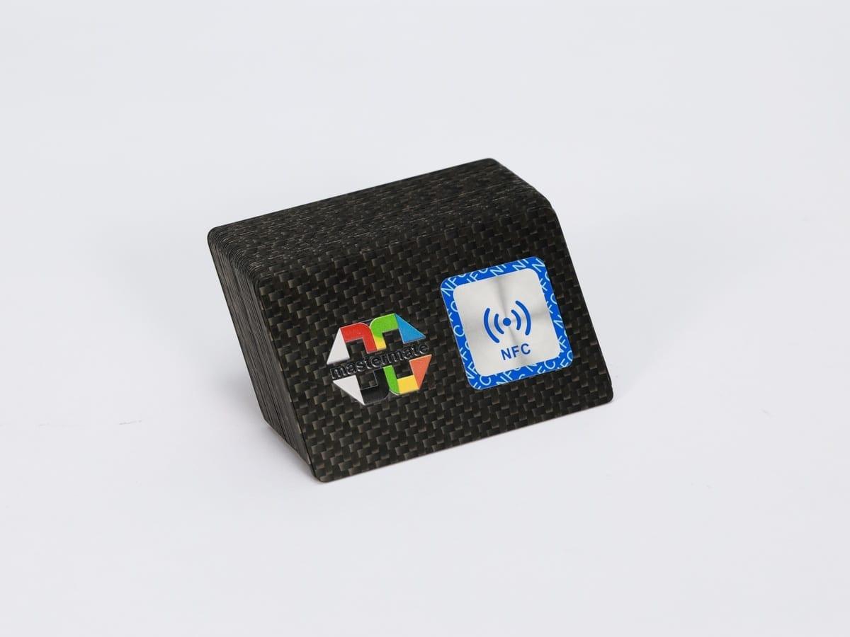 Glossy Full-Color Card – Carbon Fiber + High-Gloss Coating | Vibrant Colors — carbon fiber close-up view 3