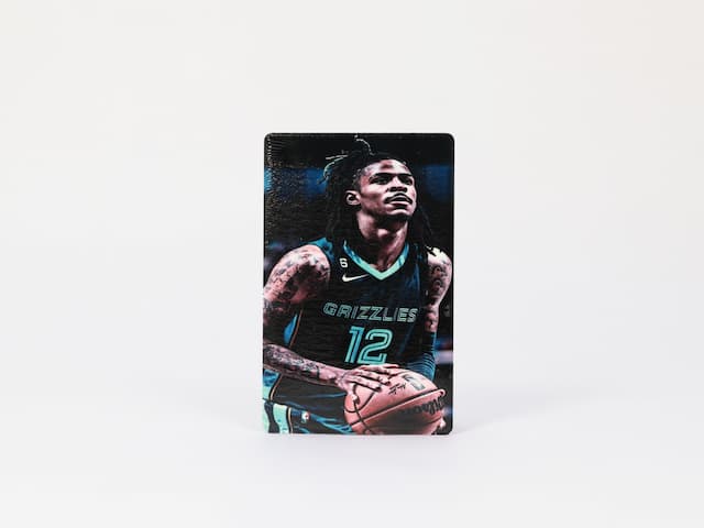 ゴールドホイルプレミアムカード – カーボンファイバー + 24K金箔 | ラグジュアリーギフト — related carbon fiber product