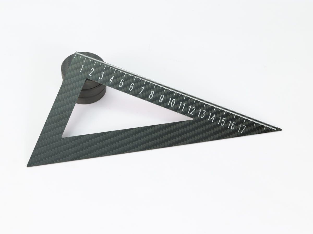 Carbon Fiber Triangle Ruler – Ultra-Light 30g | Anti-Static Precision — carbon fiber close-up view 2
