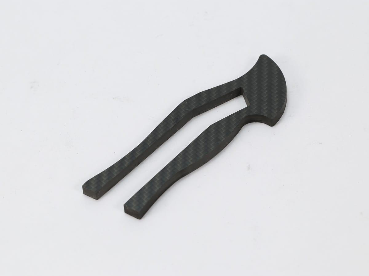 Carbon Fiber Tweezers – Anti-Magnetic & Anti-Static | Lab Grade — carbon fiber close-up view 3