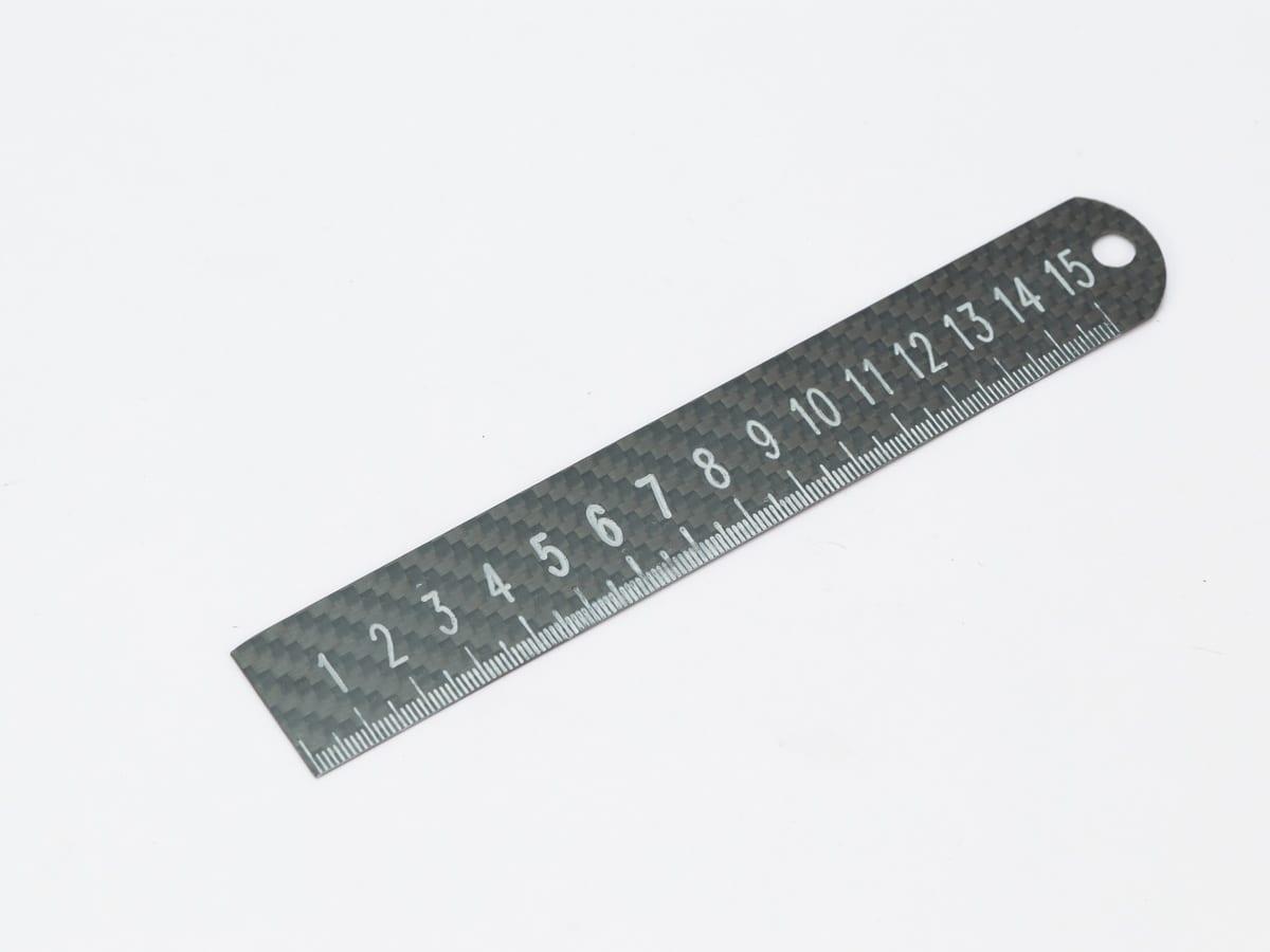 Straight Ruler 15cm – Carbon Fiber | Precision Laser-Cut Marks — carbon fiber close-up view 1