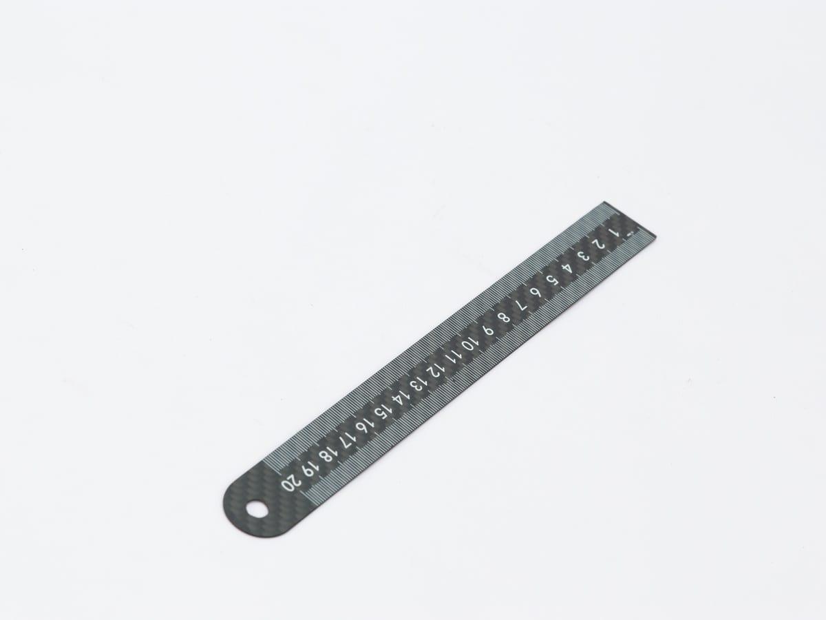 Straight Ruler 20cm – Carbon Fiber | Professional Grade Accuracy — carbon fiber close-up view 3