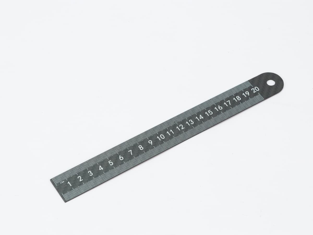 Straight Ruler 20cm – Carbon Fiber | Professional Grade Accuracy