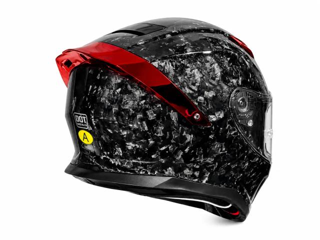 MT-30 碳纤维摩托车头盔 – 3K/12K/锻造纹可选 | 可定制图案 — related carbon fiber product
