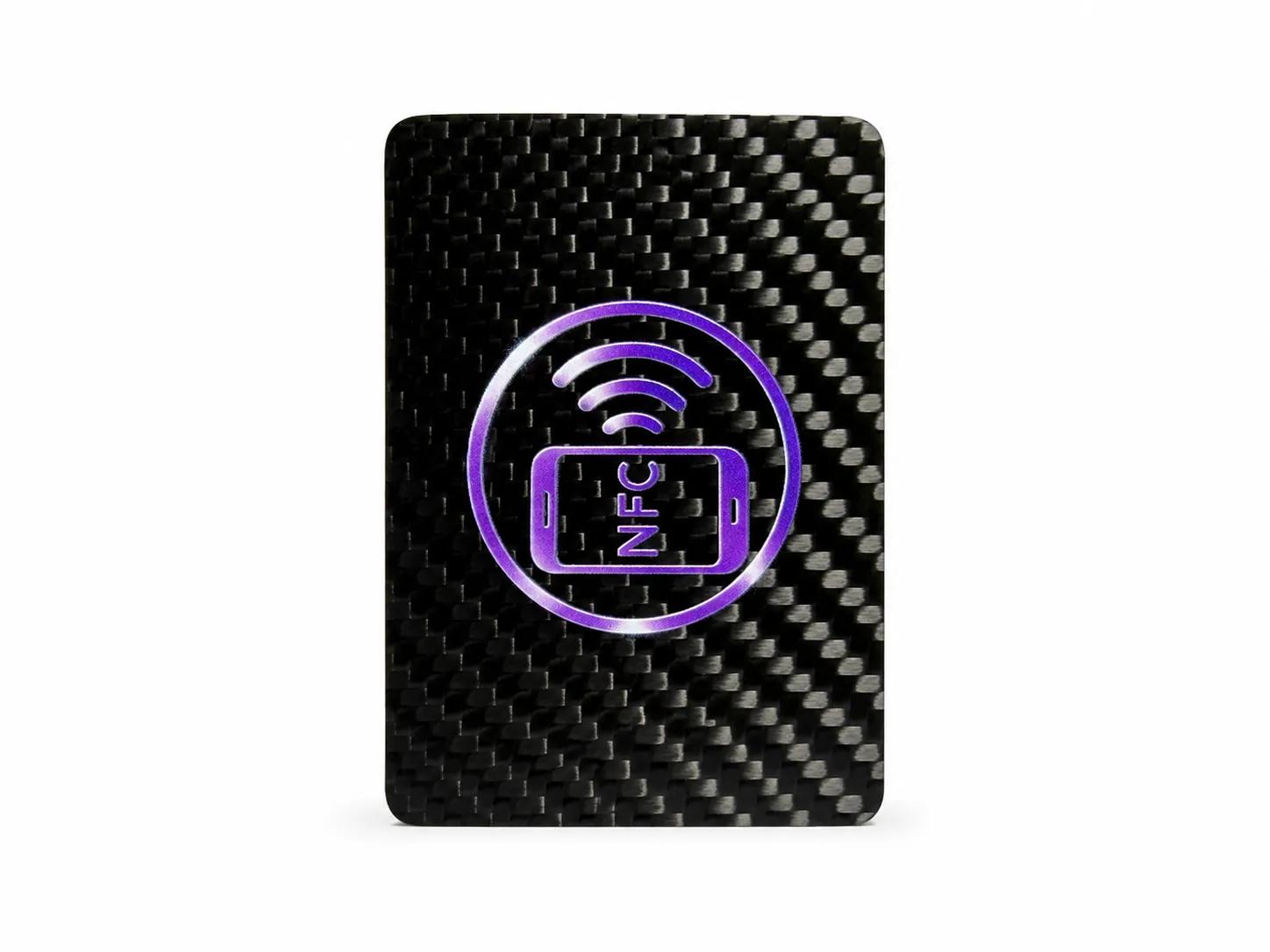 Carte Marque de Luxe – Vraie Fibre de Carbone | Options Or et Argent