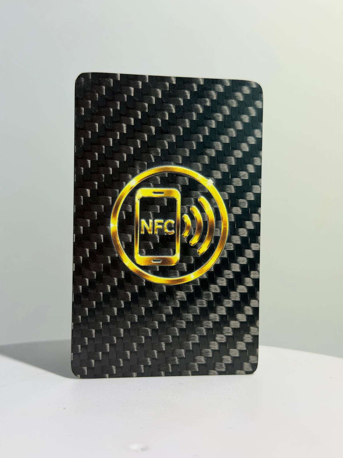 Custom Carbon Fiber NFC Card Manufacturer | Smart Business Cards with QR Code — carbon fiber close-up view 4