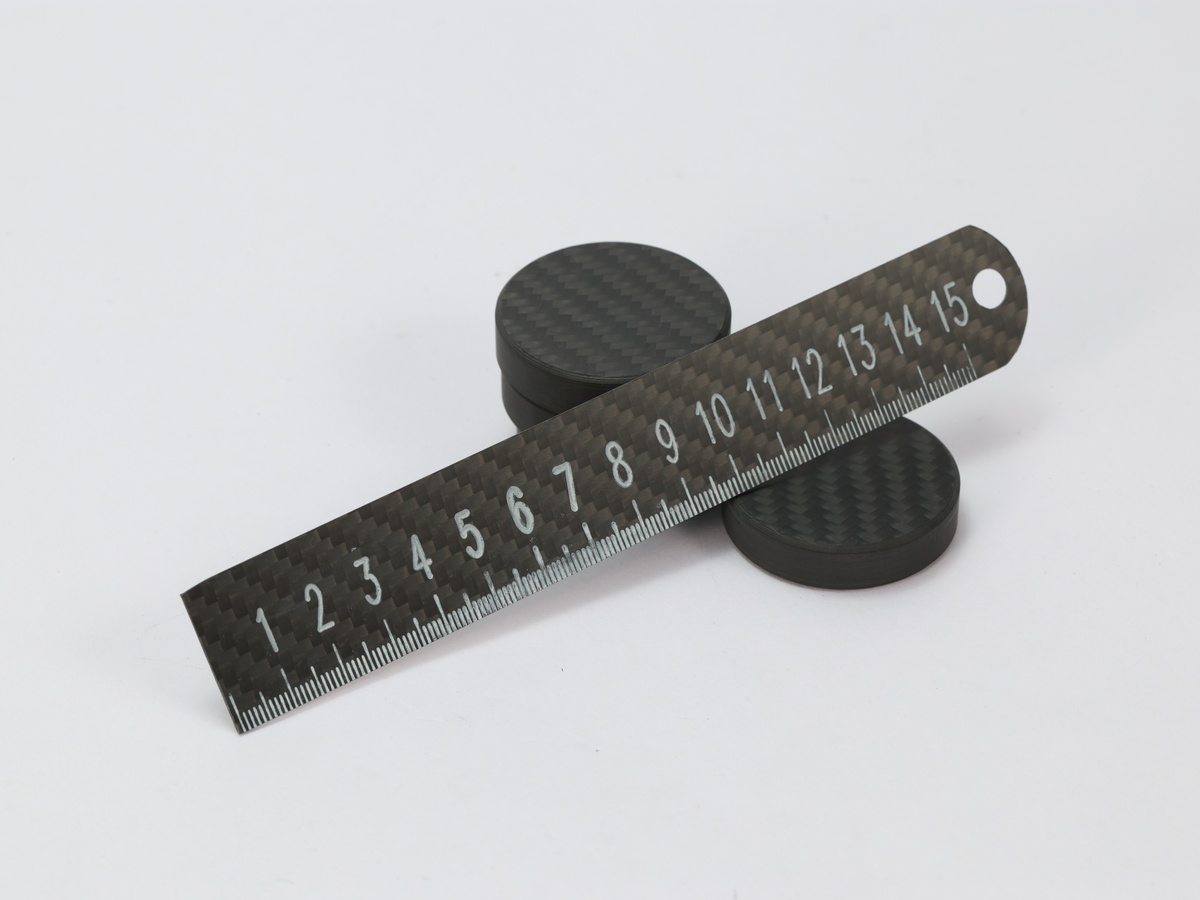 直尺 15cm — carbon fiber close-up view 3